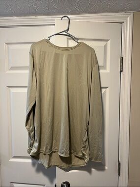 Men's Long Sleeve Casual Tee - beige/tan